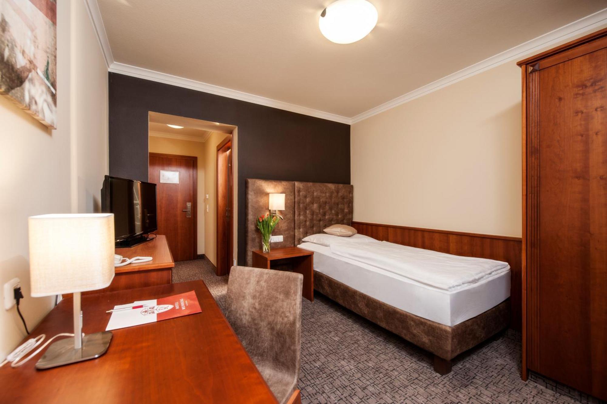 Hotel Weinberg Gmbh Preising Exteriör bild